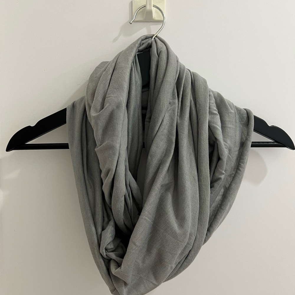 Brandy Melville Light Gray Infinity Scarf